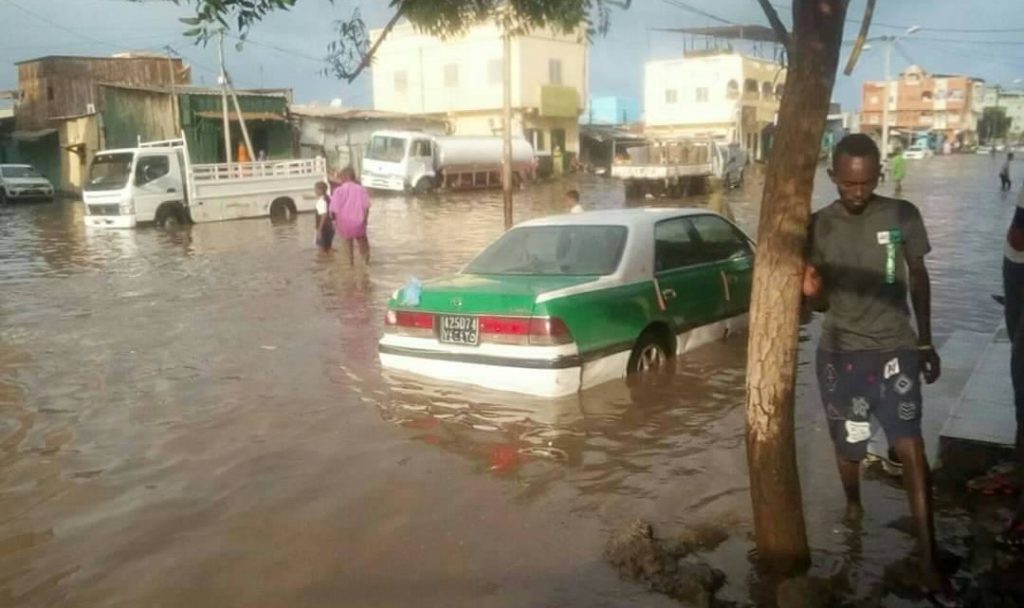 Inondations : Djibouti se prend en un jour l’équivalent de « deux années de pluie »