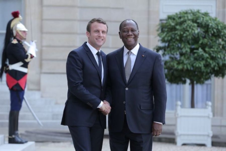 Côte d’ivoire: Emmanuel Macron aurait demandé à Alassane Ouattara de reporter les élections