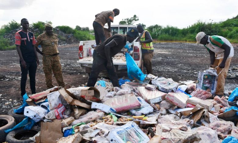 Ouagadougou : 1000 poulets congelés impropres à la consommation, saisis