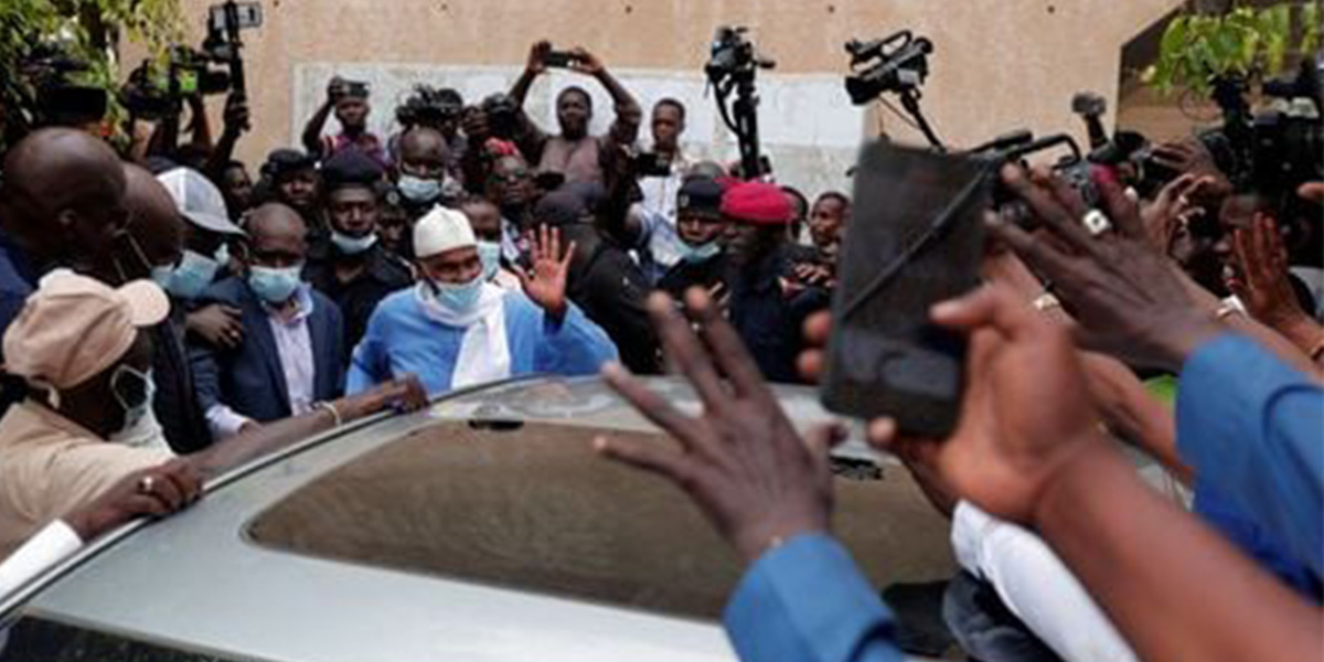 Coup de tonnerre au Sénégal : Abdoulaye Wade et Macky Sall s'allient pour les législatives