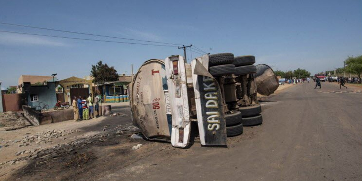 Plus de 140 morts après l'explosion d'un camion-citerne au Nigéria