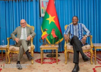 Coopération Burkina Faso-Belgique : enjeux clés discutés entre l’ambassadeur belge et le chef de la diplomatie burkinabè