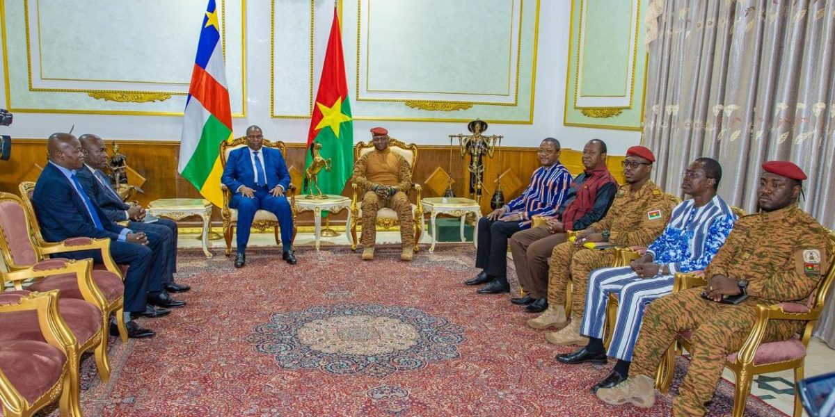 Le Président centrafricain en visite de travail à Ouagadougou