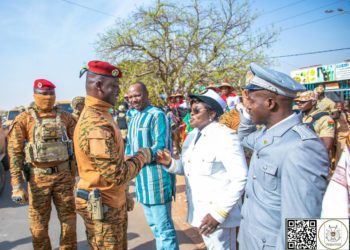 Séjour du Président du Faso : échanges avec les forces vives et inauguration d’une cimenterie