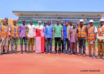 Rénovation du Stade du 4-Août : le Premier ministre satisfait de l’avancement des travaux