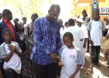 Schistosomiase au Burkina Faso : une vaste campagne de traitement pour protéger les enfants