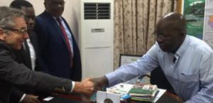 Burkina Faso: La Croix rouge chez Simon Compaoré