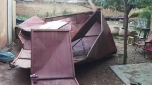 Ouagadougou: un vent violent sème la désolation