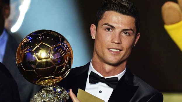 Sport: Cristiano Ronaldo décroche son 5e Ballon d’Or