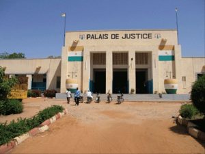Niger: un an ferme contre un journaliste pour…