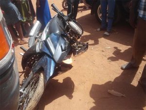 Loumbila: une voiture écrase une femme