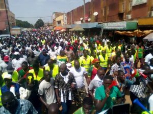 Politique: l&rsquo;opposition demande le limogeage des Ministres de…