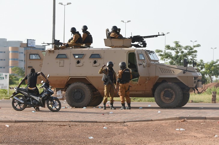 Sécurité: l’Etat d’urgence décrété dans 7 régions du Burkina