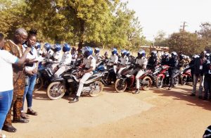 Sécurité routière : La FAPSER-BF lance à Koudougou la caravane de sensibilisation sur le port du casque.