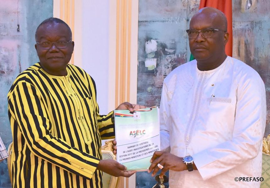 Corruption: le Burkina s’enfonce de…