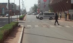 Ouagadougou: Un chinois braqué en plein centre ville à la sortie d’une banque, 33 millions emportés