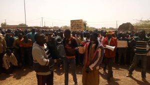 Bitumage de la route Boulsa-Pouytenga : une rumeur indigne des manifestants