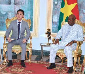 Développement de réseaux Internet et de téléphonie : Huawei présente sa nouvelle équipe dirigeante pour l’Afrique de l’Ouest au président du Faso.