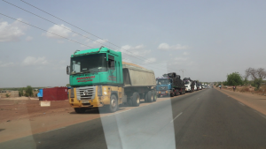 Ouagadougou: les camions poids lourds autorisés à circuler sous certaines conditions