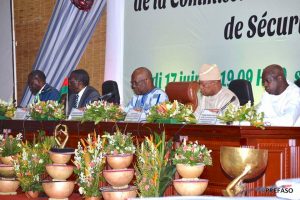 Politique de sécurité nationale : la commission d’élaboration installée par le président du Faso.