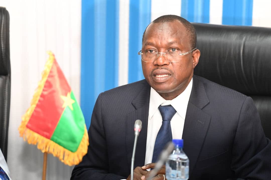 Recettes fiscales au Burkina: Environ…