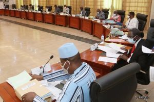 Burkina: le gouvernement adopte un projet de loi…