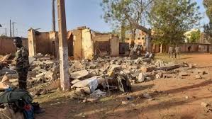 Mali : 10 civils tués dans une attaque à la voiture piégée