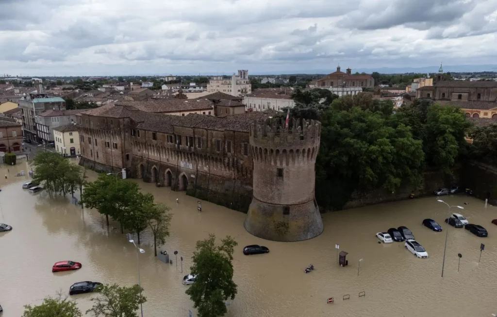 Italie: des inondations font au moins 13 morts