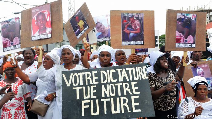 La presse annonce boycotter la junte en Guinée
