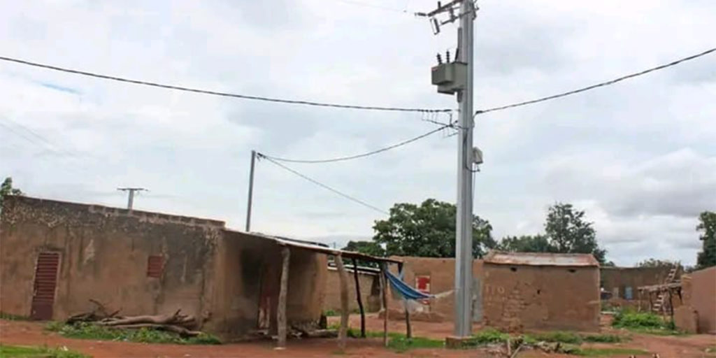 Électrification Rurale : Le Gouvernement burkinabè Accélère