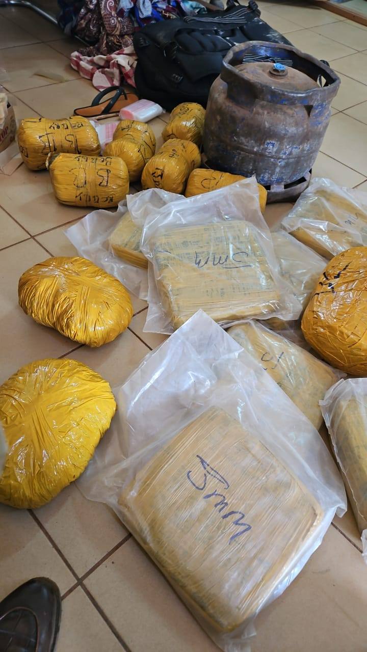 Trafic illicite : La Douane burkinabè saisie 166 millions FCFA de faux médicaments et de drogue