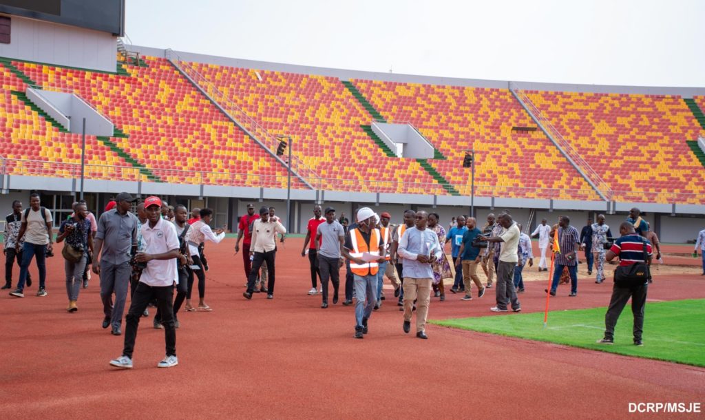le terrain du stade
