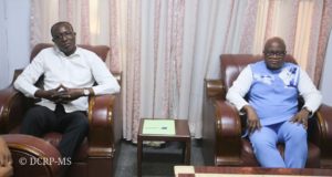 Santé buccodentaire : l’Ordre national des chirurgiens-dentistes du Burkina reçu par le ministre Kargougou