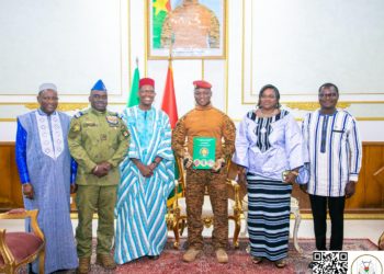 L’hymne de l’AES soumis au Président Ibrahim TRAORÉ : un symbole d’unité en construction