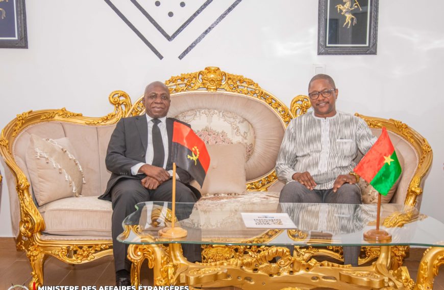 Coopération Angola-Burkina Faso : le chef de la diplomatie angolaise en visite officielle à Ouagadougou