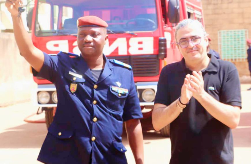 Don de véhicules de secours : DIACFA renforce la BNSP avec deux engin-pompes