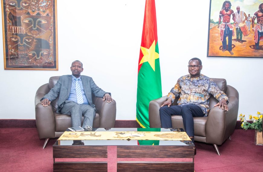 Ambassadeur du Tchad : une audience fructueuse avec le Ministre Gilbert OUEDRAOGO