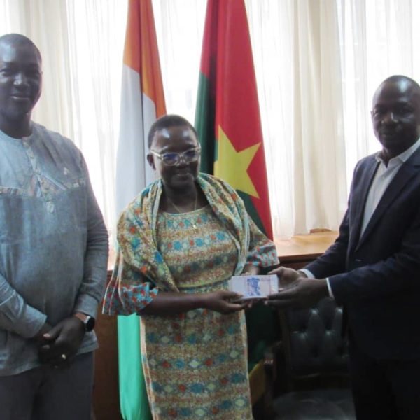 Effort de paix : un don symbolique de l’Ambassade du Burkina Faso en Côte d’Ivoire