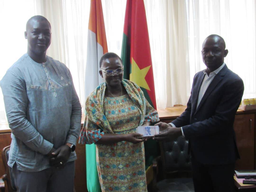 Effort de paix : un don symbolique de l’Ambassade du Burkina Faso en Côte d’Ivoire
