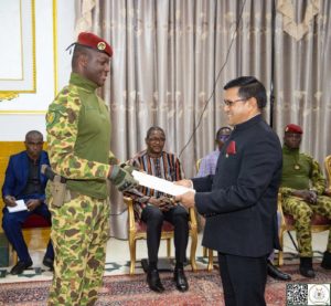 Coopération Inde-Burkina Faso : le nouvel Ambassadeur accrédité met l’accent sur les secteurs clés
