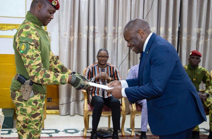 Coopération Burkina-Gabon : un nouvel Ambassadeur pour renforcer les relations diplomatiques