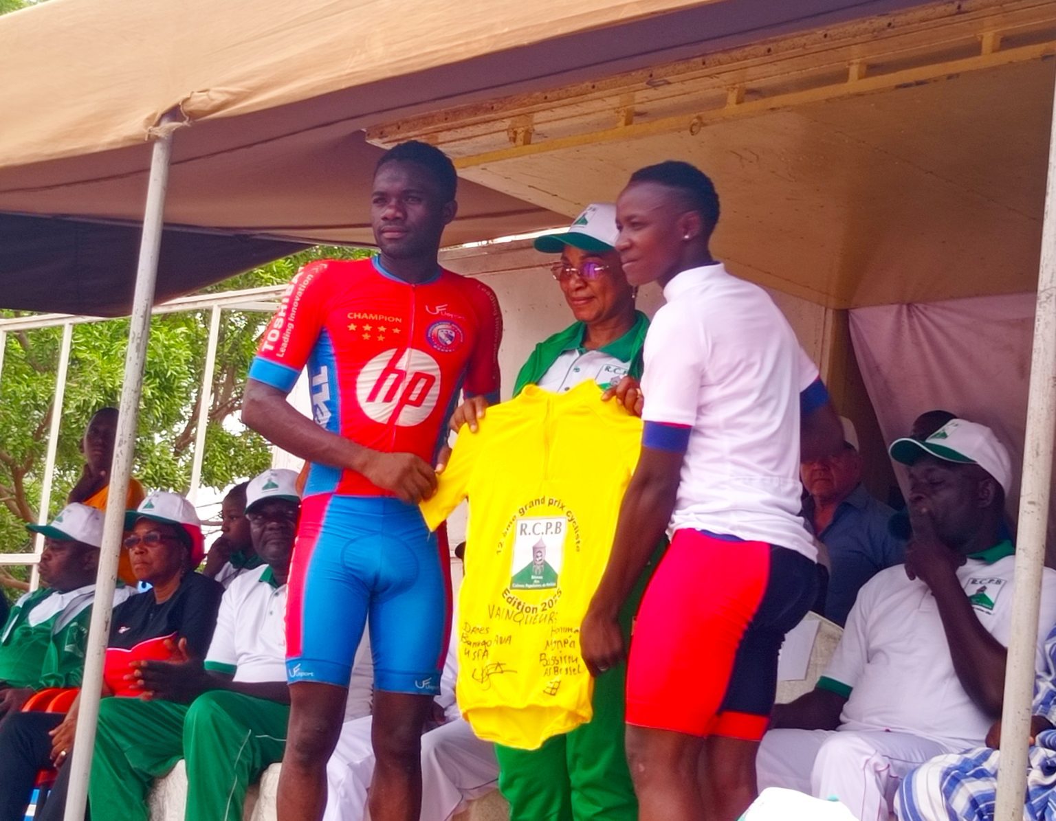 Grand Prix cycliste RCPB 2025 : Bassirou Monea et Awa Bamogo survolent la course
