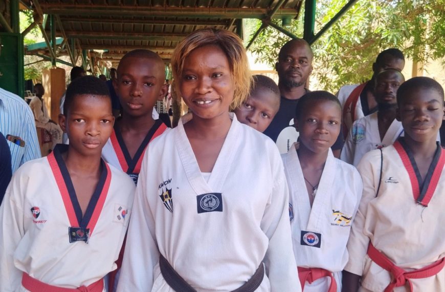 Passation de grade taekwondo Burkina Faso : 78 candidats face au jury à Ouagadougou