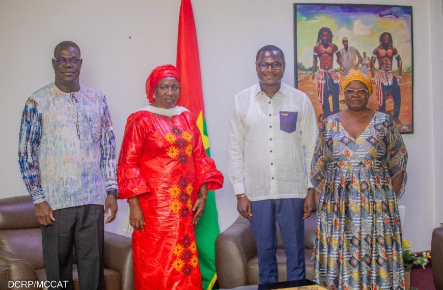 Promotion de la parenté à plaisanterie : l'association Entente Sinanguya Yiriwa reçue par le ministre de la Culture