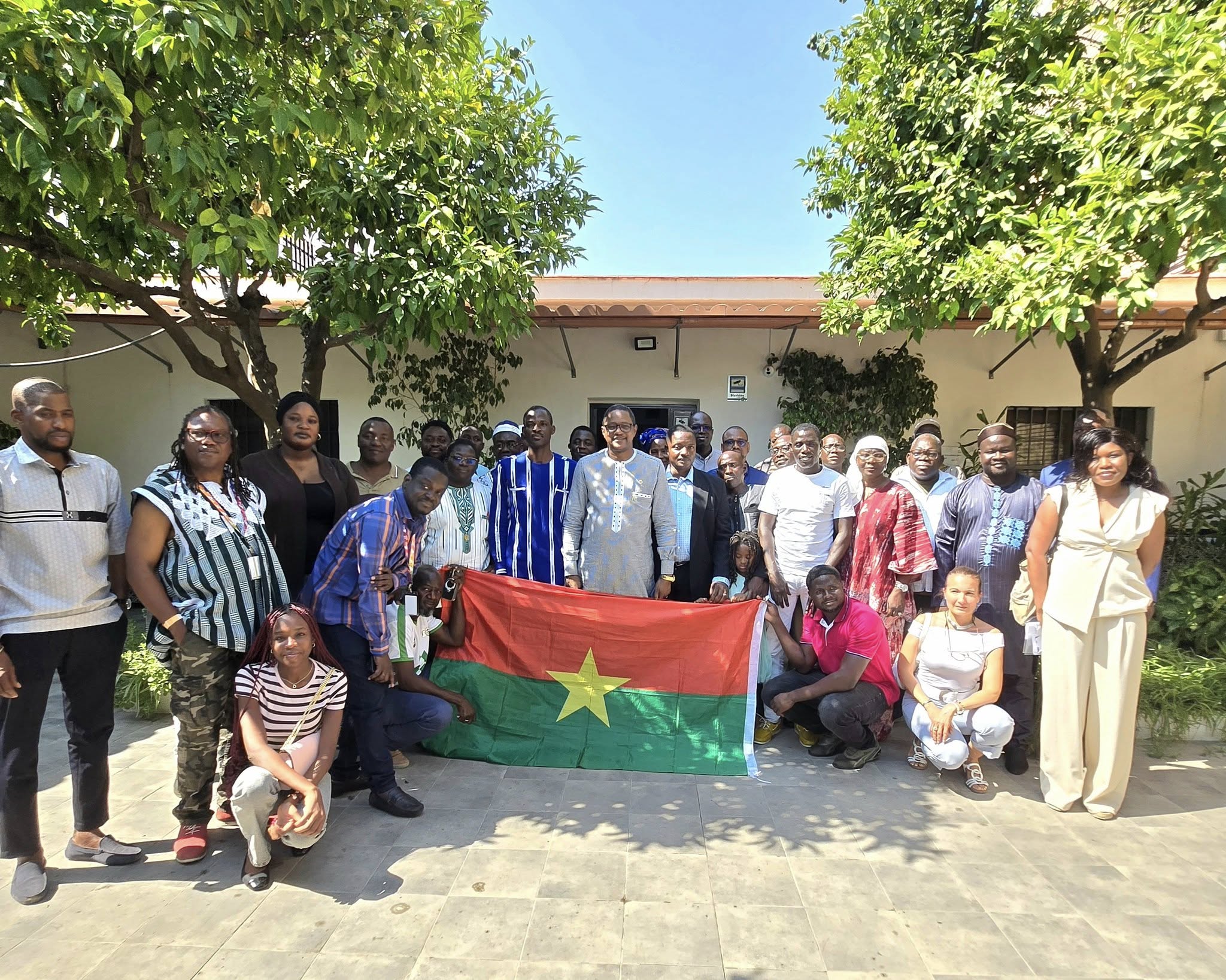 Diaspora burkinabè en Espagne : la communauté salue les efforts des autorités nationales
