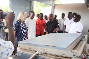 Gestion des déchets médicaux au Burkina Faso : un incinérateur moderne pour la région de Boromo