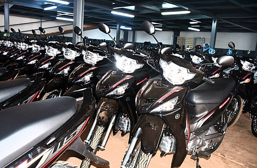 Marché des deux roues : les commerçants sommés de se mettre en règle sous un mois