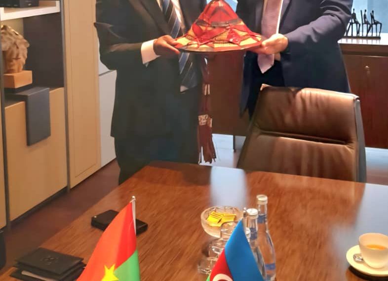 Coopération Burkina Faso-Azerbaïdjan : l’Ambassadeur Vinta SOME renforce les liens à Baku