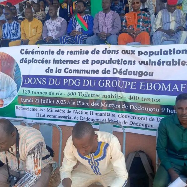 Dons d’EBOMAF aux PDI : plus de 1,7 milliard FCFA remis à Dédougou