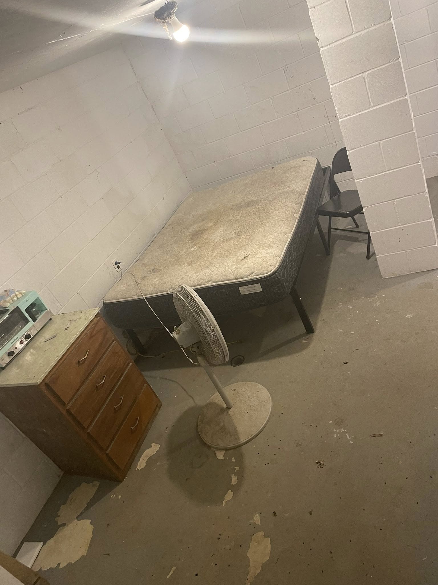 Affaire de maltraitance d'enfants : Sept personnes arrêtées dans un bunker du comté de Bibb